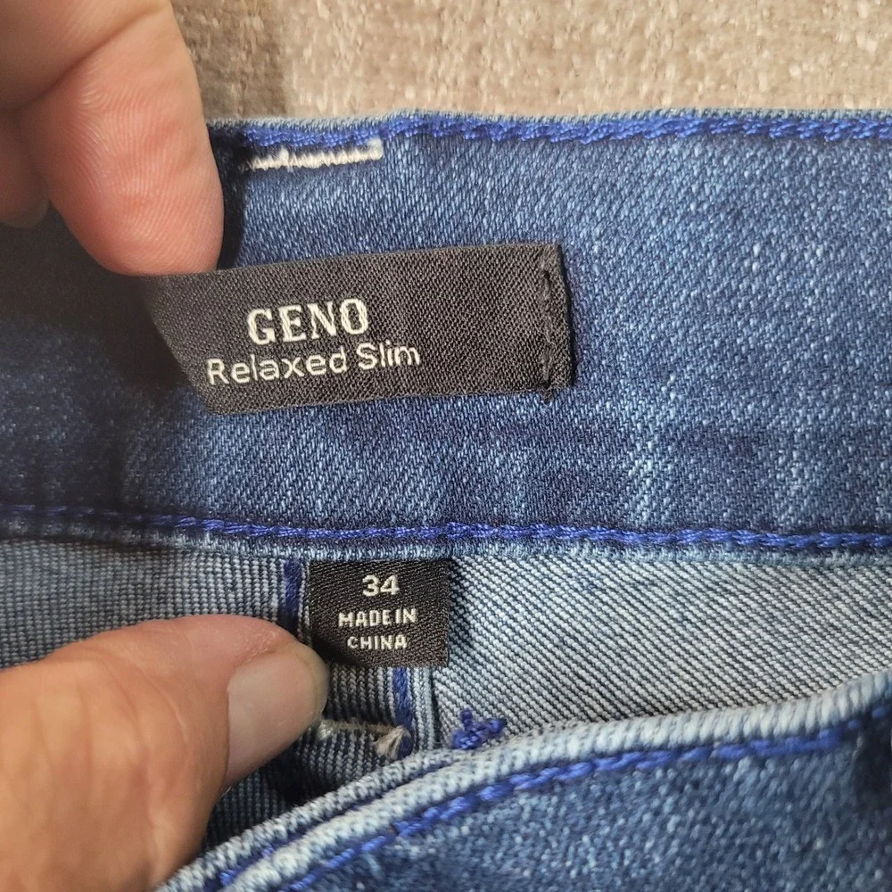 True Religion Geno Relaxed Slim Mens Jeans Blue Medium Wash Size 34